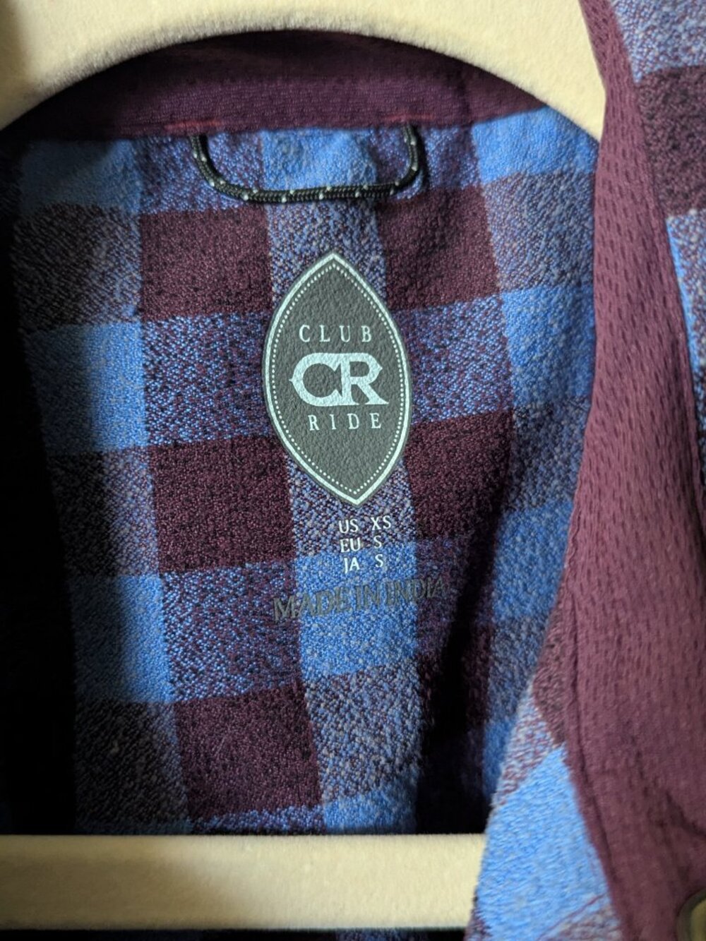 Club Ride Women's Tech Snap Button Down XS - Picture 2 of 3